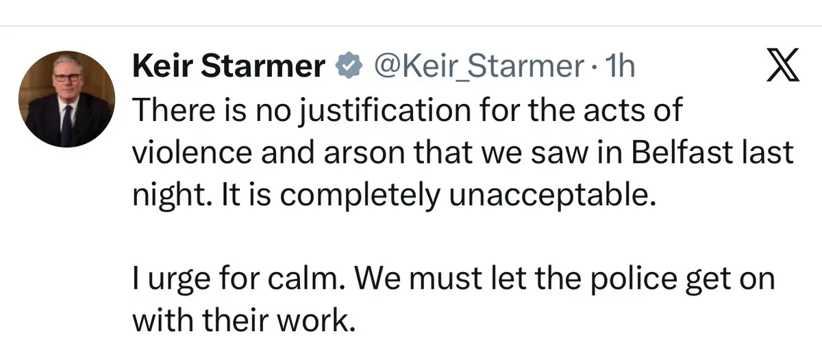 Fascist @Keir_Starmer want‘s his murderous police to „get on with their work“ in Belfast