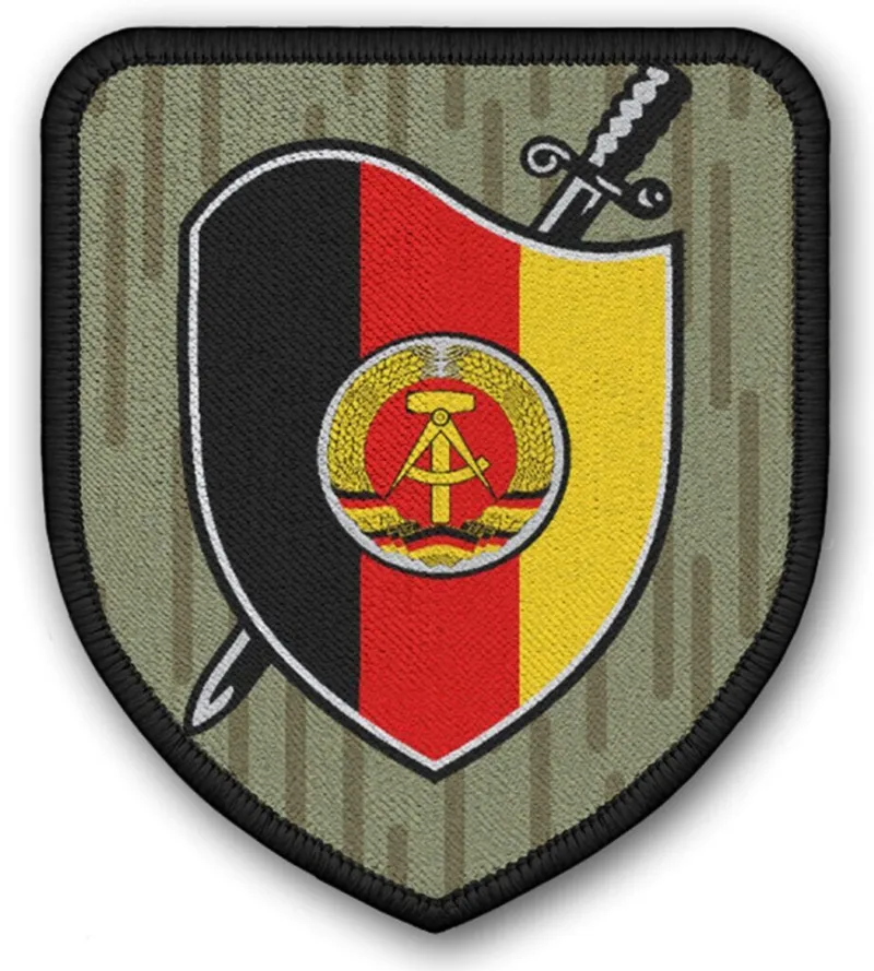 Heil unserer Demokratie™️ zum 40. Jahrestag der BRD ☺️