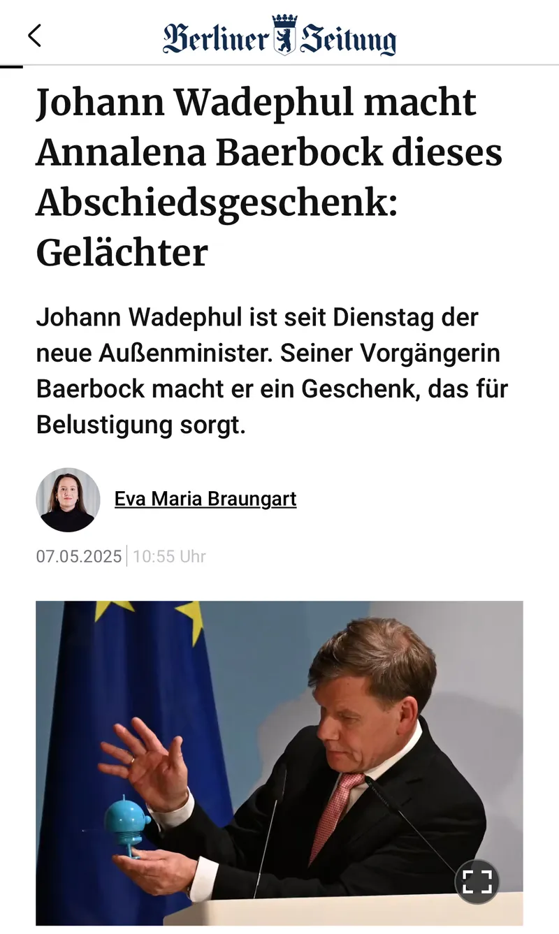 "Untertanen! Wir bevormunden Euch nicht nur wie Kleinkinder. Unsere  Propagandahuren füttern Euch auch mit entsprechenden "Nachrichten" und Ihr seid so blöde, sie dafür noch freiwillig zu bezahlen"?