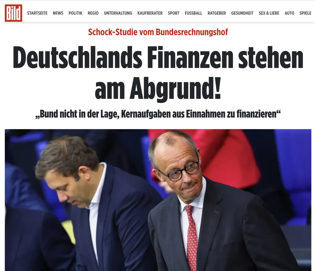 Untertanen: das macht nichts! Es sind ja nur die Finanzen! Das Regime und seine Führer sind völlig sicher - solange Ihr sie unbehelligt lasst :)
