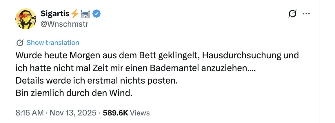 Nein, "Beamte" wie diese sind keine "Parasiten". Die Terrorschergen des LKA Baden-Württemberg @LkaBaWue sind vielmehr der Abschaum, unter dem unser Land erstickt.