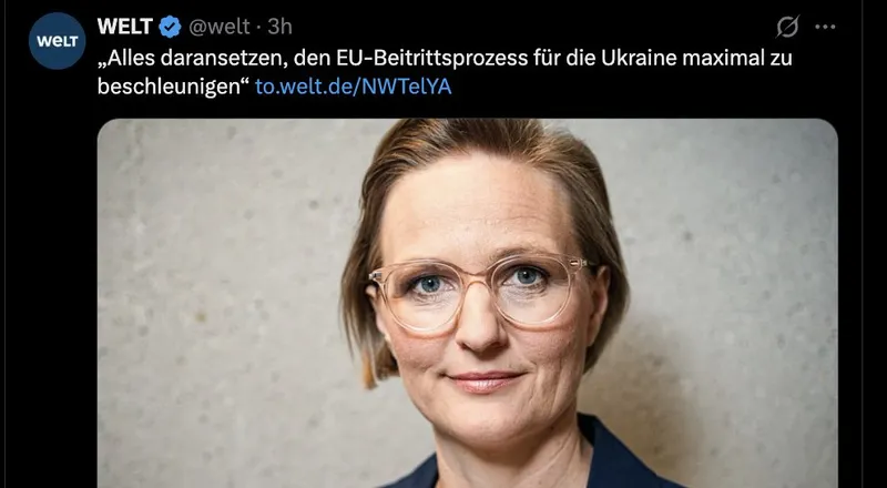 Erich Honeckers Sohn @fbrantner hat von seinem Vater nicht nur die Brille geerbt.
